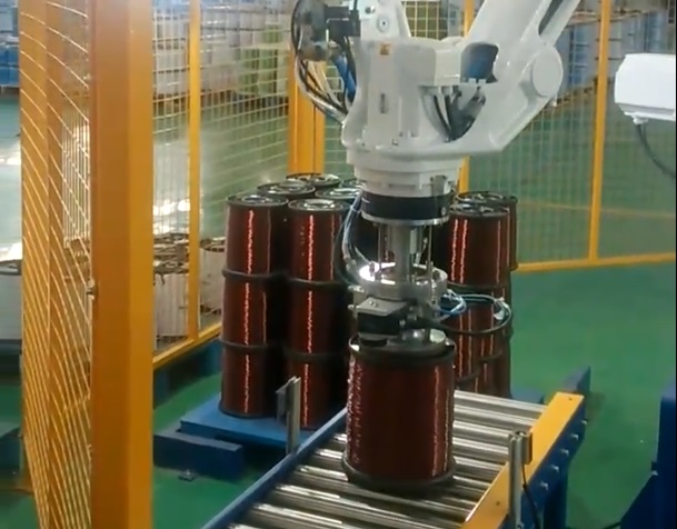 漆包線行業(yè)：華洋銅業(yè)視覺引導(dǎo)機(jī)器人案例展示